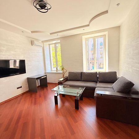 Светлая Квартира Apartamento Odessa Exterior foto