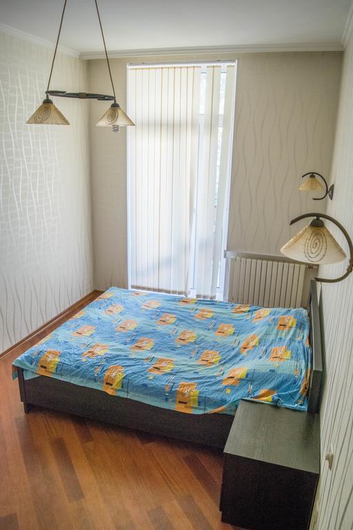 Светлая Квартира Apartamento Odessa Exterior foto